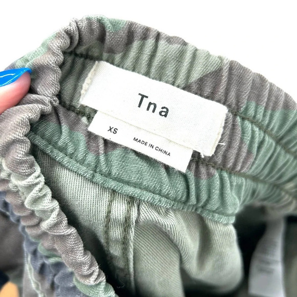 Aritzia Tna Alix Pants Joggers‎ High-Waisted Army Camo Print Green Size XS - Picture 8 of 10